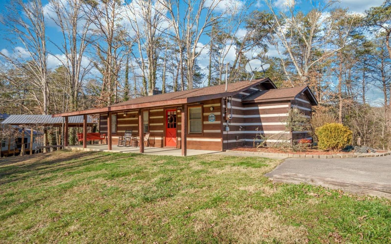 Wooded Bliss Hot Tub Single Level Cabin With No Steps Rocking Chairs And Wooded Views Пиджен Фордж Екстериор снимка