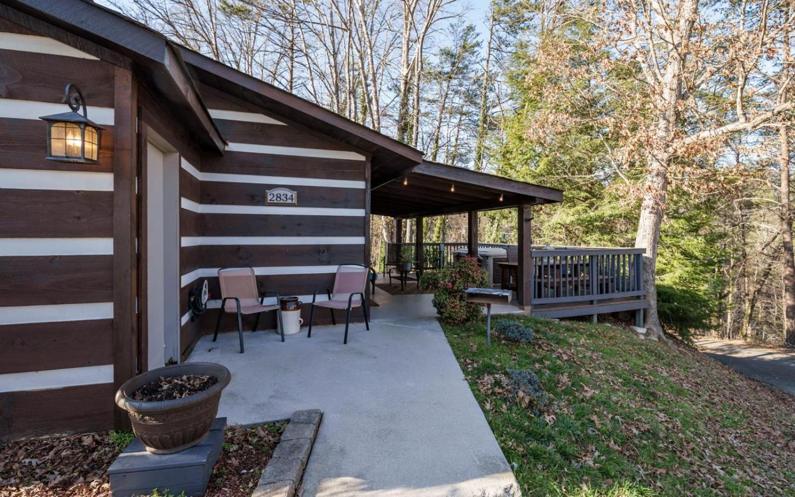 Wooded Bliss Hot Tub Single Level Cabin With No Steps Rocking Chairs And Wooded Views Пиджен Фордж Екстериор снимка