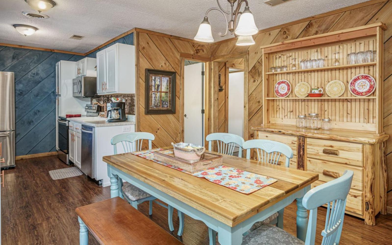 Wooded Bliss Hot Tub Single Level Cabin With No Steps Rocking Chairs And Wooded Views Пиджен Фордж Екстериор снимка